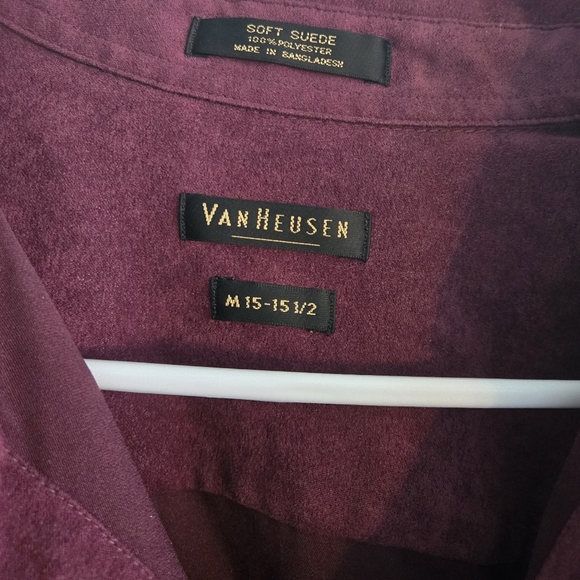 Van Heusen Plum Button-Up Size Medium - Picture 3 of 3